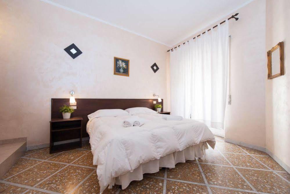 In Trastevere House Roma Eksteriør bilde